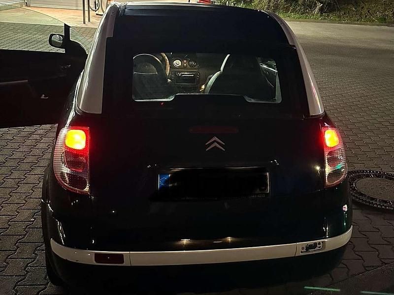 Schwarz Gebraucht 2005 Citroën C3 Pluriel Style Cabrio | 900 € (Fairer Preis) - Bild 1/4