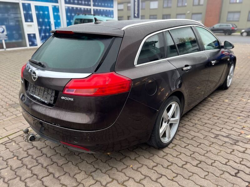 Gebraucht Opel Insignia Innovation 160 PS (117 kW) 2012 Braun Kombi