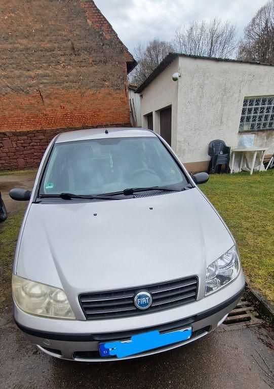 Gebraucht Fiat Punto Active 60 PS (44 kW) 2005 Silber Kleinwagen