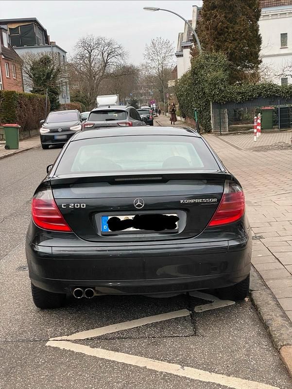 Gebraucht Mercedes C200 163 PS (119 kW) 2003 Schwarz Coupé
