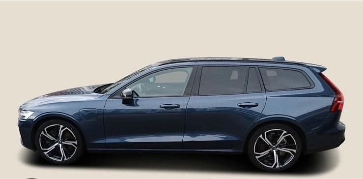 Blau Gebraucht 2020 Volvo V60 R-Design Kombi | 25.000 € (Guter Preis) - Bild 1/1
