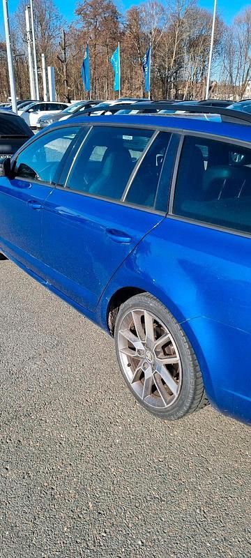 Gebraucht Skoda Octavia RS 184 PS (135 kW) 2017 Blau Kombi