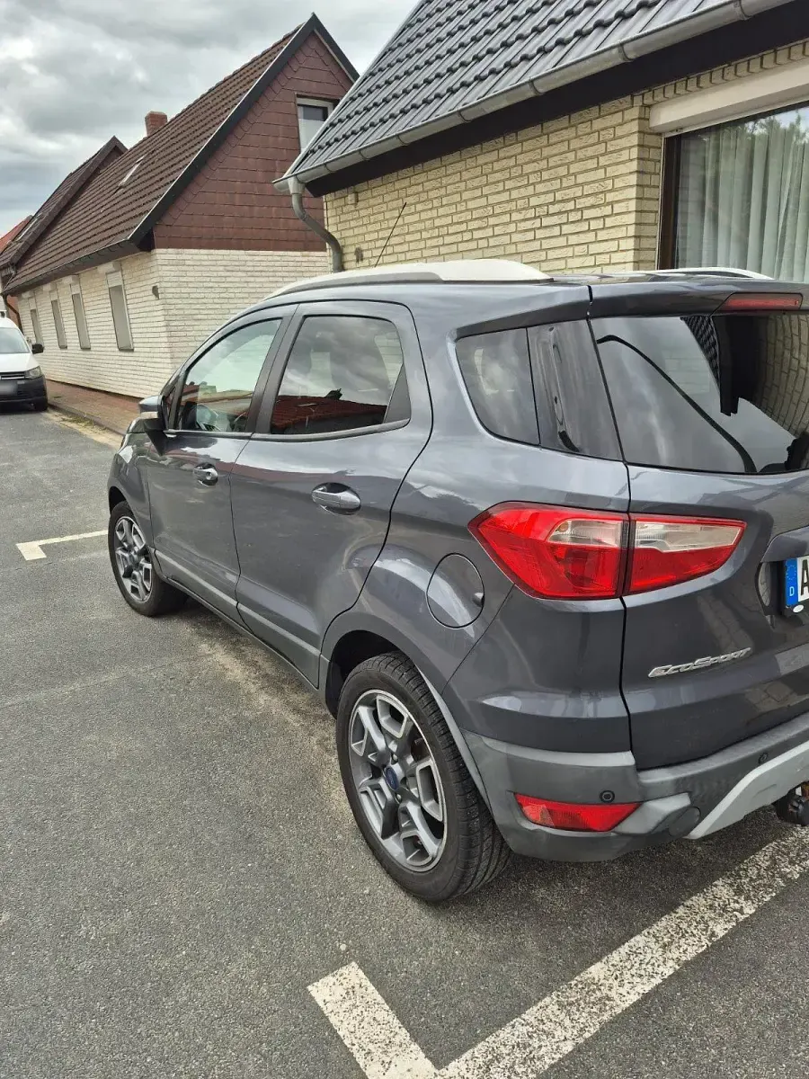 Gebraucht Ford Ecosport Titanium 125 PS (91 kW) 2016 Grau SUV