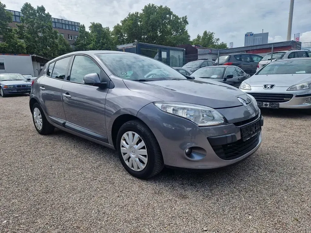Gebraucht Renault Mégane III 110 PS (80 kW) 2009 Grau Limousine