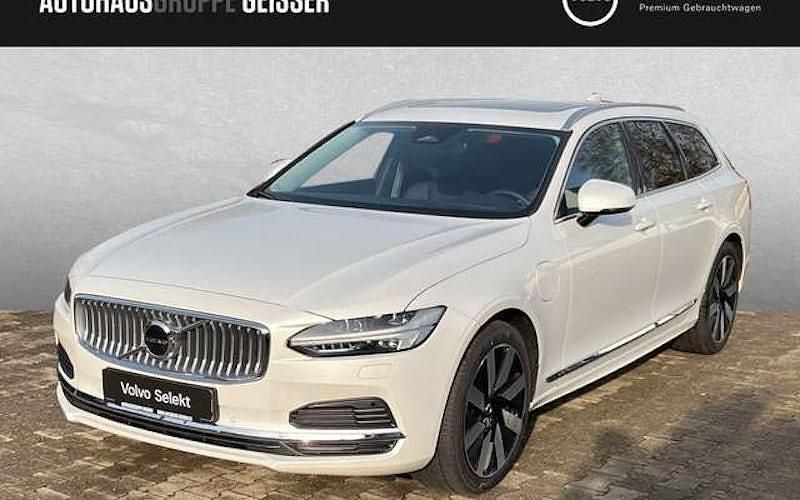 Neu Volvo V90 Plus 350 PS (257 kW) 2025 Weiß Kombi