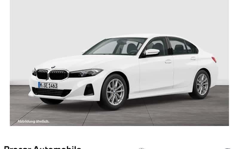 Weiß Gebraucht 2024 BMW 318 Comfort Edition Limousine | 33.890 € (Guter Preis) - Bild 1/4