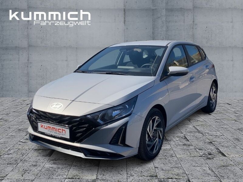 Grau Neu 2025 Hyundai i20 Trend Limousine | 23.510 € (Fairer Preis) - Bild 1/4