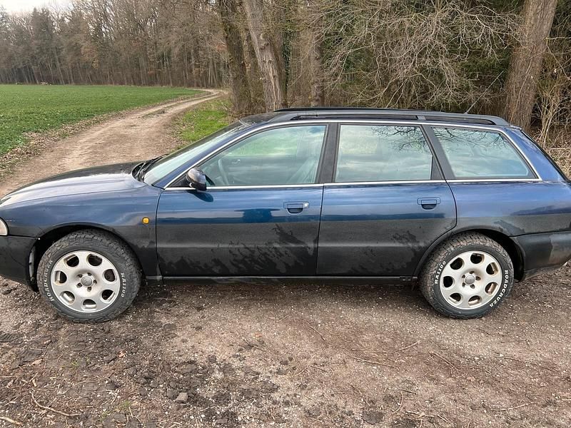 Gebraucht Audi A4 S-Line 150 PS (110 kW) 1997 Blau Kombi
