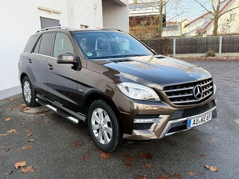 Gebraucht Mercedes ML350 AMG 258 PS (189 kW) 2012 Braun SUV