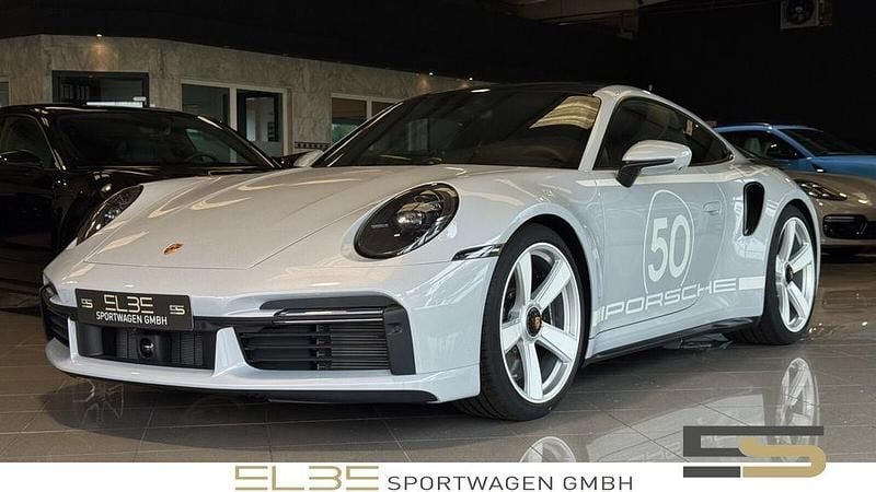 Grau Neu 2025 Porsche 911 Turbo S | 304.850 € (Teuer) - Bild 1/4