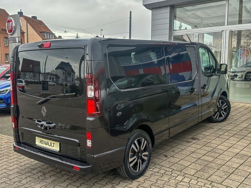 Gebraucht Renault Trafic 170 PS (125 kW) 2024 Tenebroschwarz Van / Kleinbus