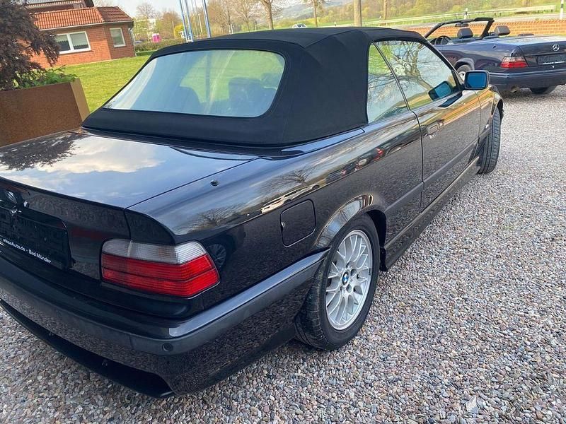 Gebraucht BMW 320 Cabriolet Performance 2000 Schwarz Cabrio