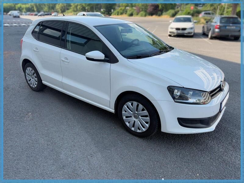 Weiß Gebraucht 2009 VW Polo Comfortline Kleinwagen | 7.499 € - Bild 1/4