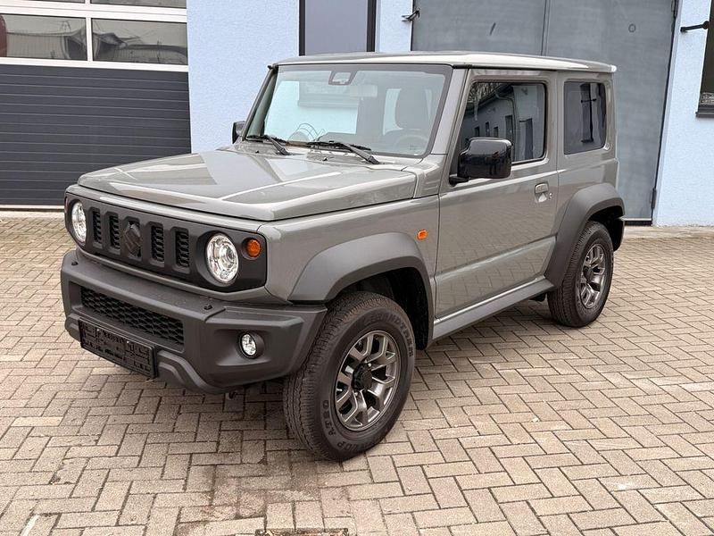 Gebraucht Suzuki Jimny 102 PS (75 kW) 2024 Grau SUV