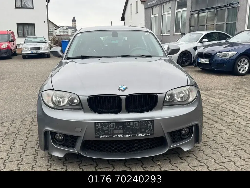 Gebraucht BMW 116 122 PS (89 kW) 2011 Grau Kleinwagen