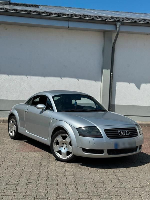Grau Gebraucht 1999 Audi TT S-Line Coupé | 5.200 € (Etwas zu teuer) - Bild 1/4