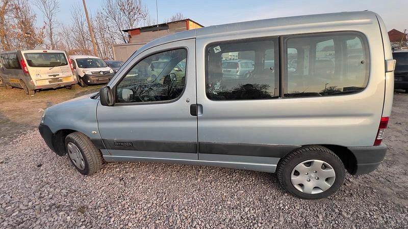 Gebraucht Citroën Berlingo 75 PS (55 kW) 2006 Silber Van / Kleinbus