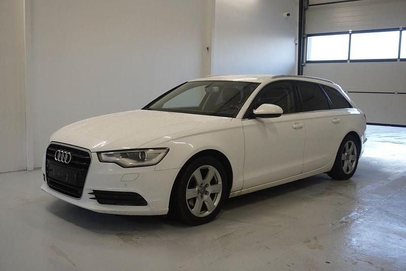 Weiß Gebraucht 2013 Audi A6 Sport Limousine | 6.400 € (Guter Preis) - Bild 1/4