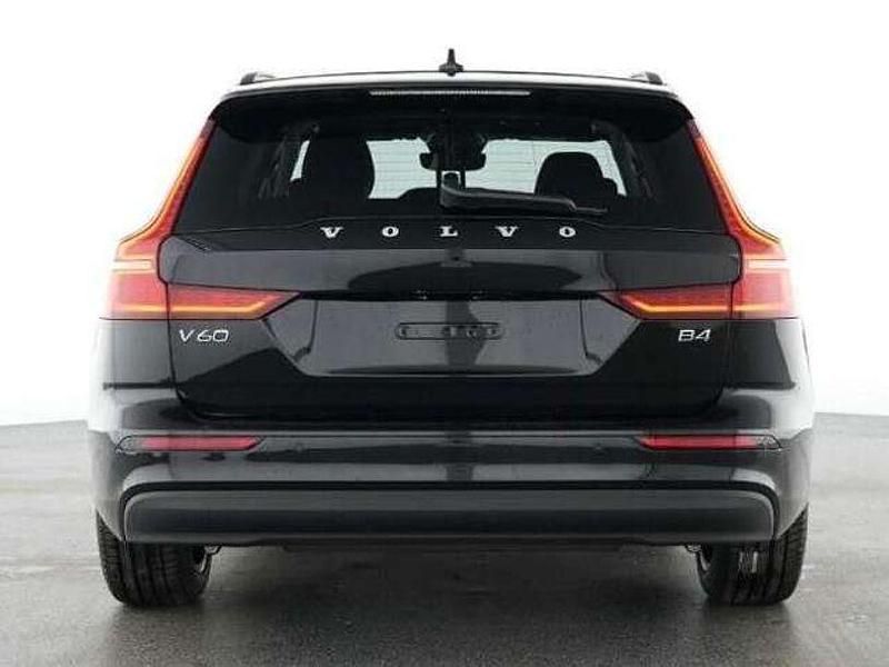 Gebraucht Volvo 360 197 PS (144 kW) 2025 Schwarz Limousine