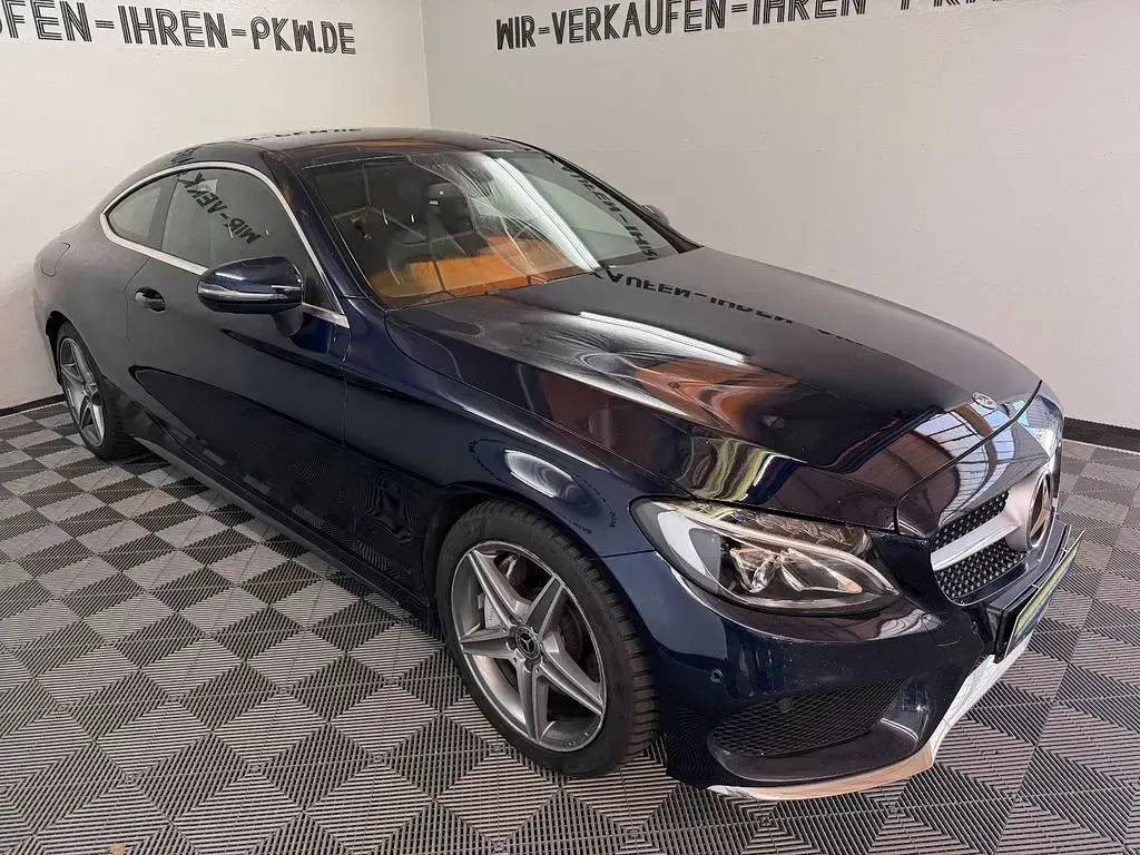 Gebraucht Mercedes C300 AMG line 245 PS (180 kW) 2018 Blau Coupé