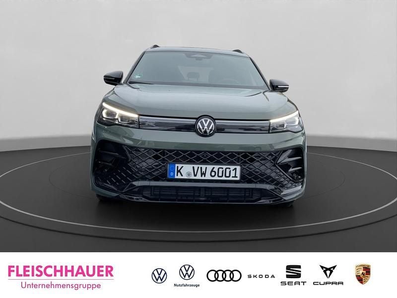 Gebraucht VW Tiguan Elegance 193 PS (141 kW) 2025 Schwarz SUV