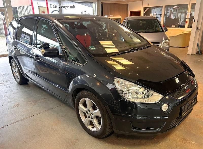 Grau Gebraucht 2008 Ford S-MAX Titanium Van / Kleinbus | 2.999 € (Guter Preis) - Bild 1/4
