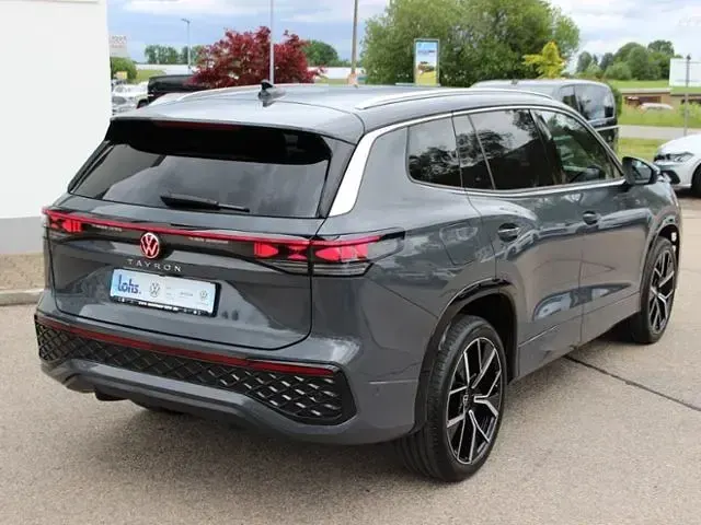 Gebraucht VW Tayron R-line 193 PS (141 kW) 2025 Delfingrau metallic SUV