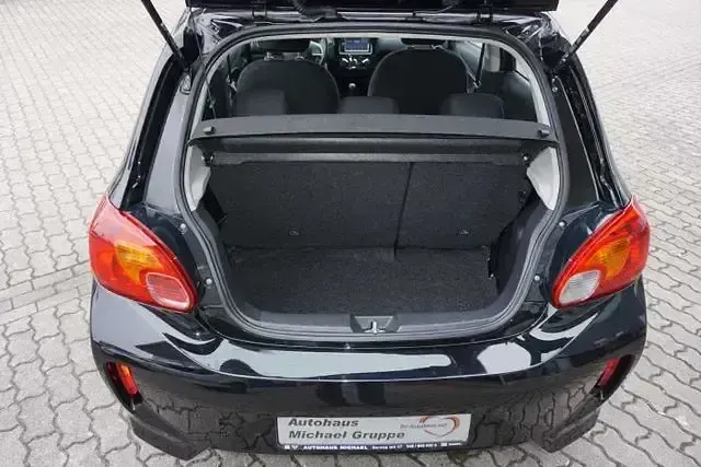 Gebraucht Mitsubishi Space Star Select 80 PS (58 kW) 2024 Schwarz Kleinwagen