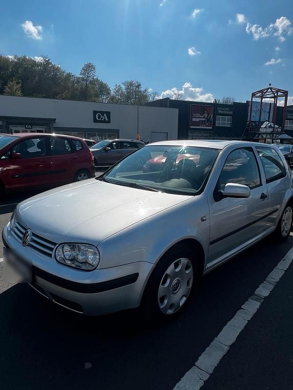 Usata VW Golf IV 75 CV (55 kW) 2000 Grigio Utilitaria