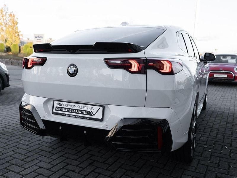Gebraucht BMW X2 M Sport 163 PS (119 kW) 2024 Weiß SUV