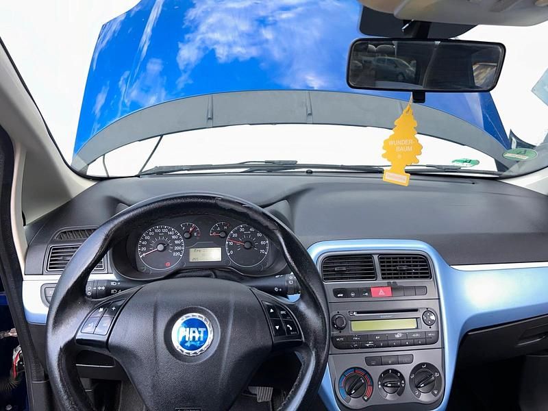 Gebraucht Fiat Punto 65 PS (47 kW) 2006 Blau Kleinwagen