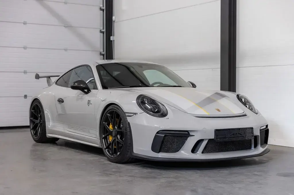 Gebraucht Porsche 992 680 PS (500 kW) 2018 Grau Coupé