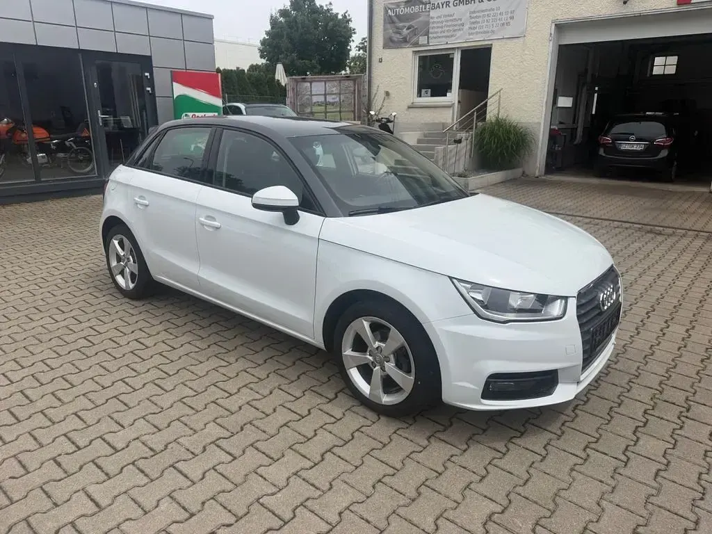Gebraucht Audi A1 Sportback Sport 95 PS (69 kW) 2019 Weiß Kleinwagen