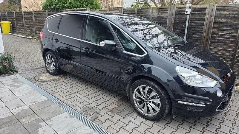 Gebraucht Ford S-MAX S 163 PS (119 kW) 2011 Schwarz Van / Kleinbus