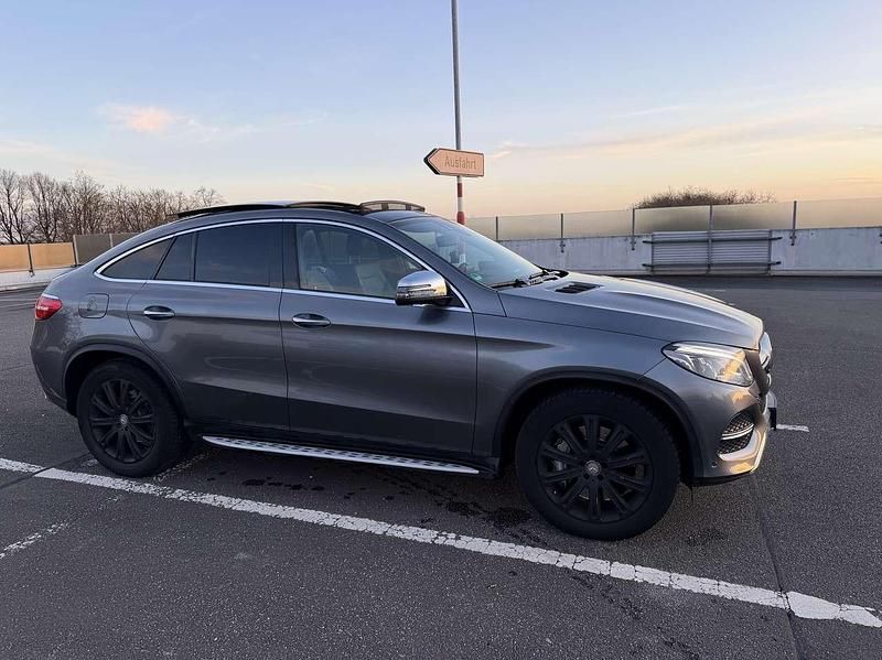 Gebraucht Mercedes GLE500 455 PS (334 kW) 2017 Grau SUV