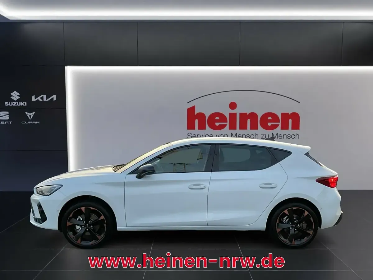 Usata Cupra Leon 150 CV (110 kW) 2025 Bianco Berlina