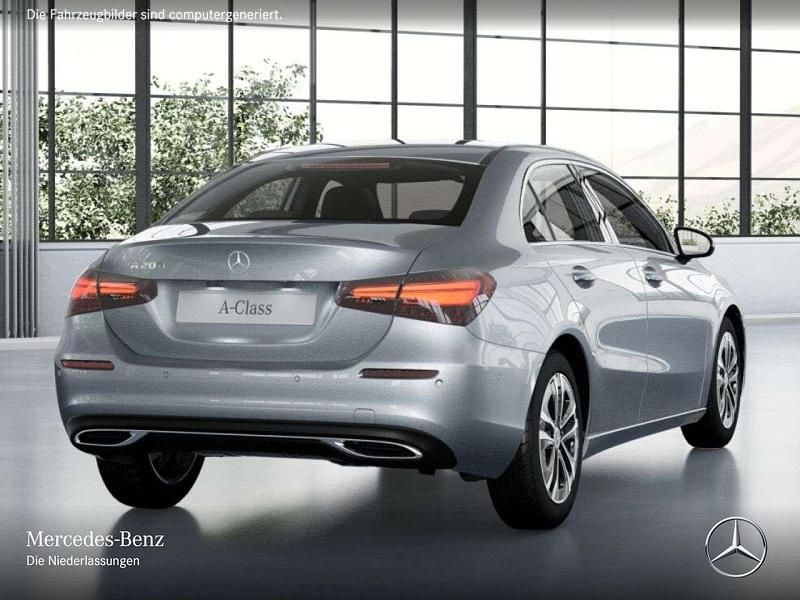 Gebraucht Mercedes A200 Progressive 163 PS (119 kW) 2025 Hightechsilber Limousine