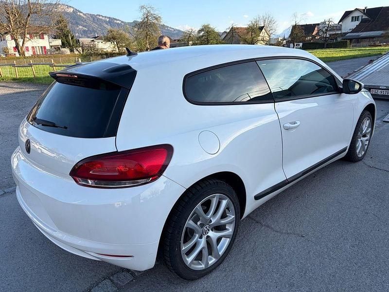 Usata VW Scirocco 122 CV (89 kW) 2009 Bianco Coupé