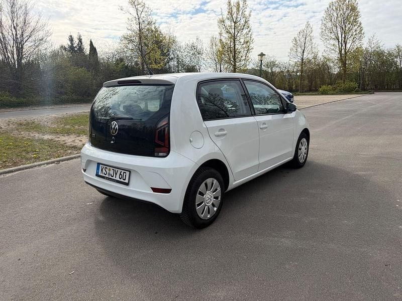 Second-hand VW up! 60 CP (44 kW) 2020 Alb Hatchback