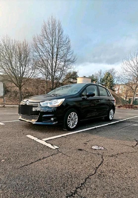 Gebraucht Citroën C4 120 PS (88 kW) 2014 Schwarz Limousine