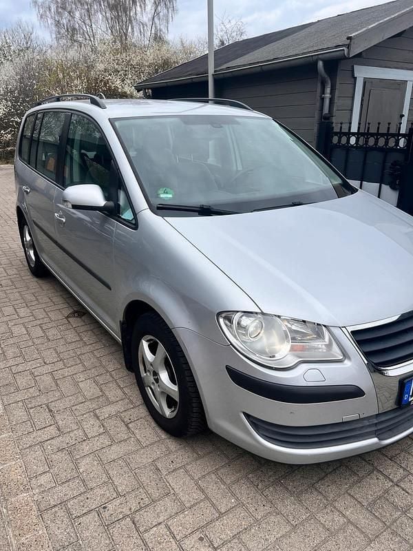 Gebraucht VW Touran Highline 140 PS (102 kW) 2008 Silber Van / Kleinbus