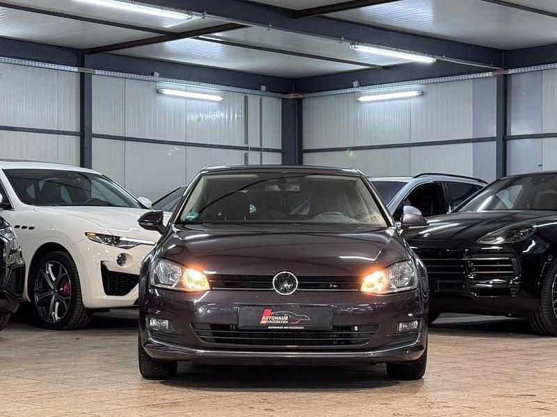 Gebraucht VW Golf VII LOUNGE 86 PS (63 kW) 2015 Grau Limousine