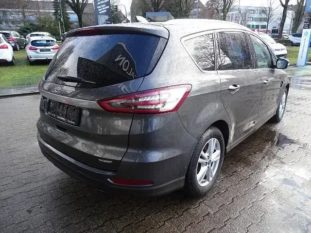 Gebraucht Ford S-MAX Titanium 150 PS (110 kW) 2022 Grau Van / Kleinbus