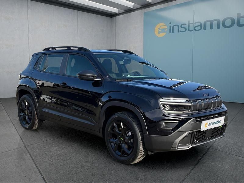 Neu Jeep Avenger 145 PS (106 kW) 2026 Schwarz SUV