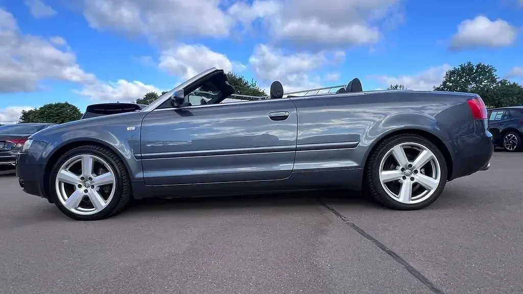 Gebraucht Audi A4 Cabriolet 220 PS (161 kW) 2005 Grau Cabrio