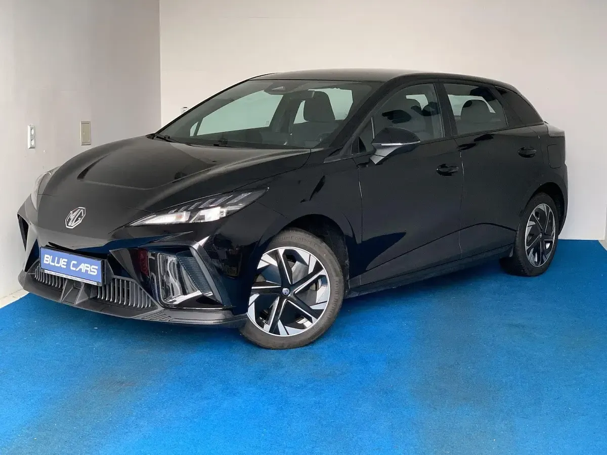 Gebraucht MG MG4 EV 125 kW (170 PS) 2023 Pebble black Kleinwagen