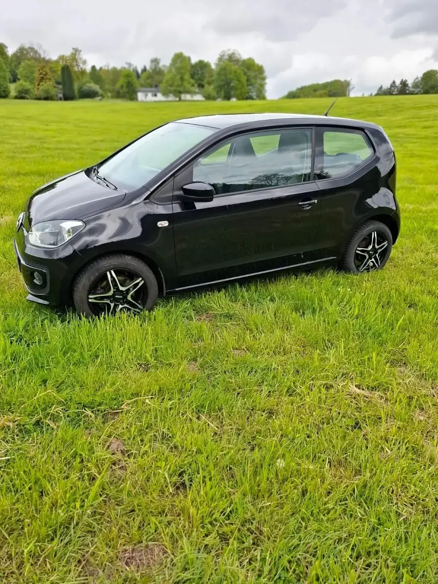 Gebraucht VW up! move up! 75 PS (55 kW) 2012 Schwarz Kleinwagen