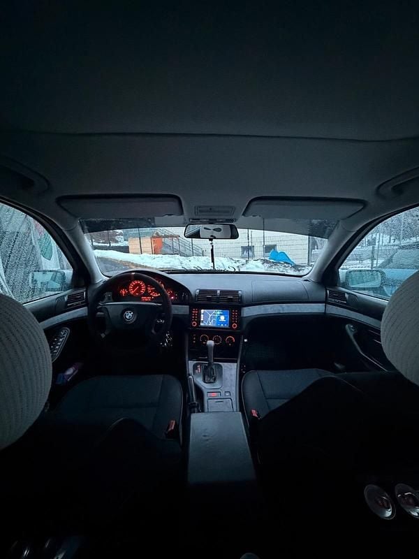 Gebraucht BMW 525 163 PS (119 kW) 2003 Silber Kombi