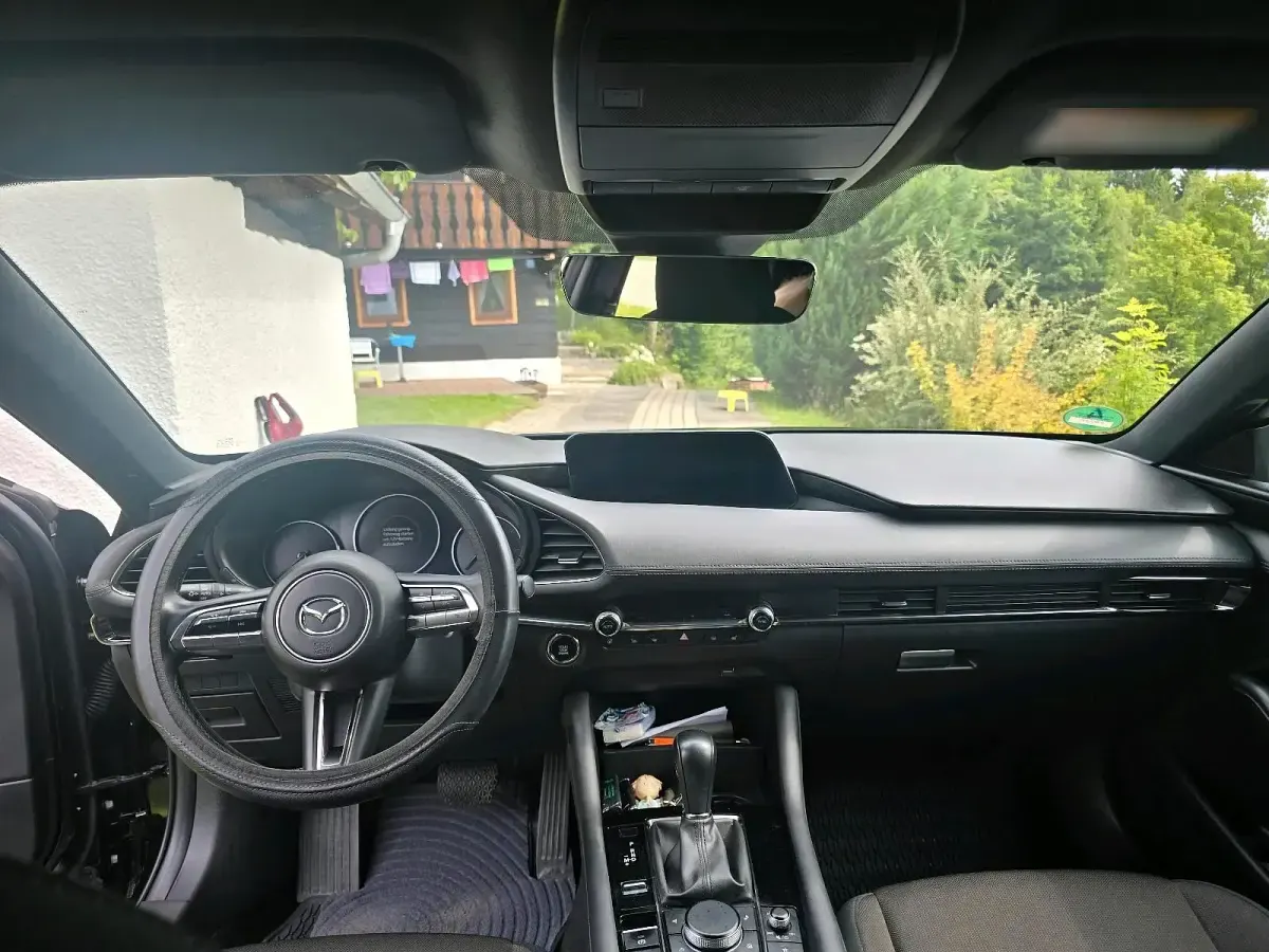 Gebraucht Mazda 3 122 PS (89 kW) 2022 Schwarz Limousine