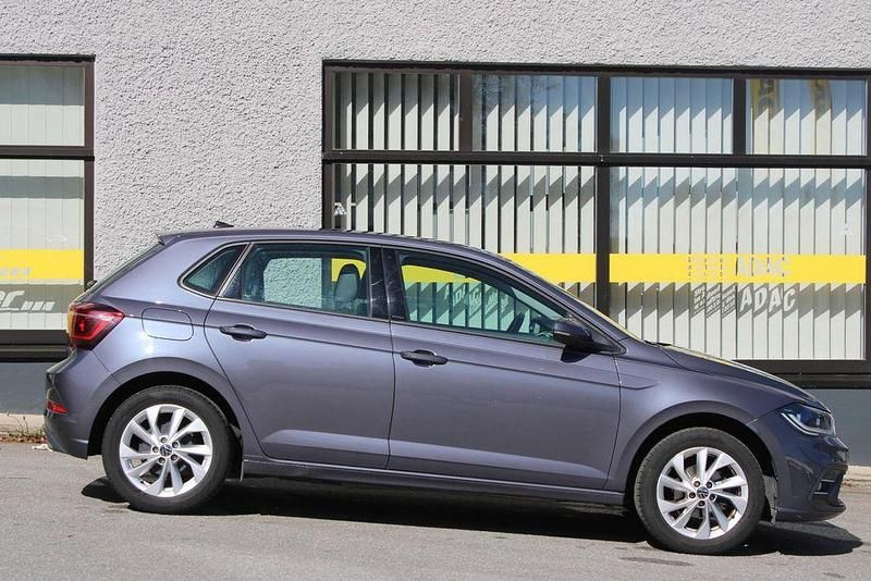 Second-hand VW Polo Style 95 CP (69 kW) 2023 Gri Hatchback